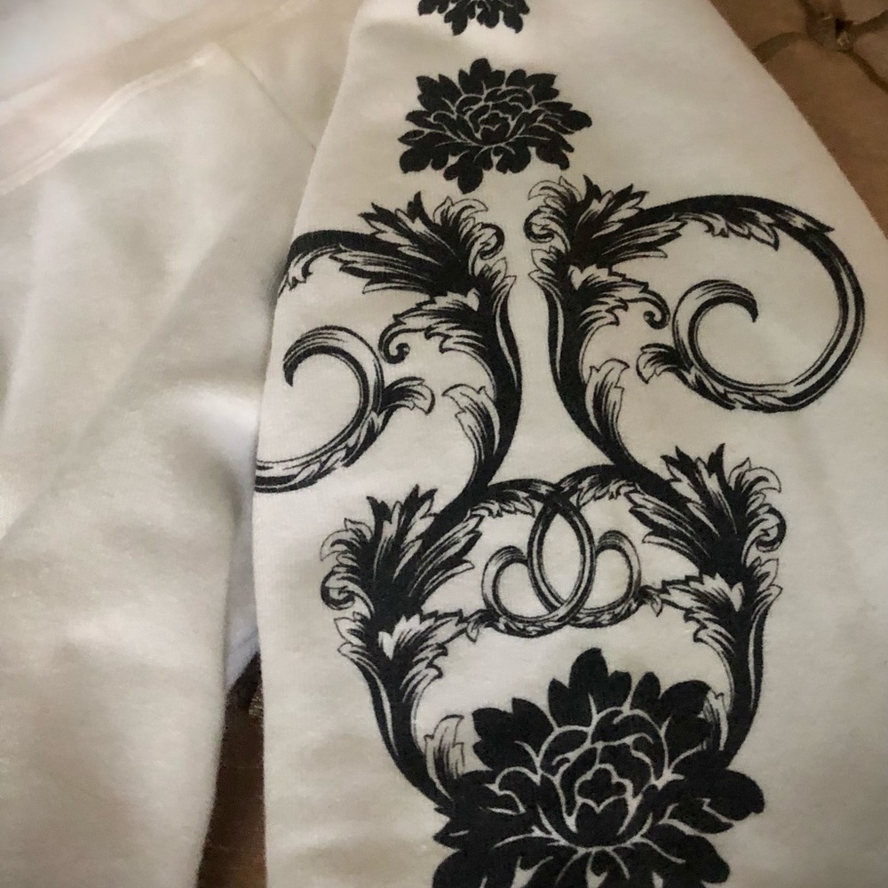 Versace Roses Insignia Design Sweat Shirt - Picture 4 of 13